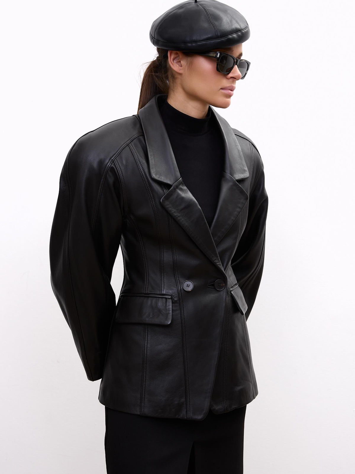 Fitted leather blazer — MONIK